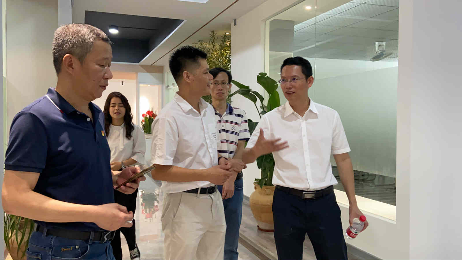 嘉賓參觀羞羞的视频在线观看設計