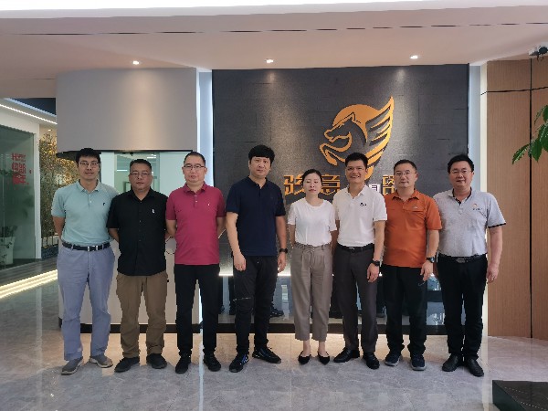 與“廣工設計教授們”的交流會：如何讓產品更有創意